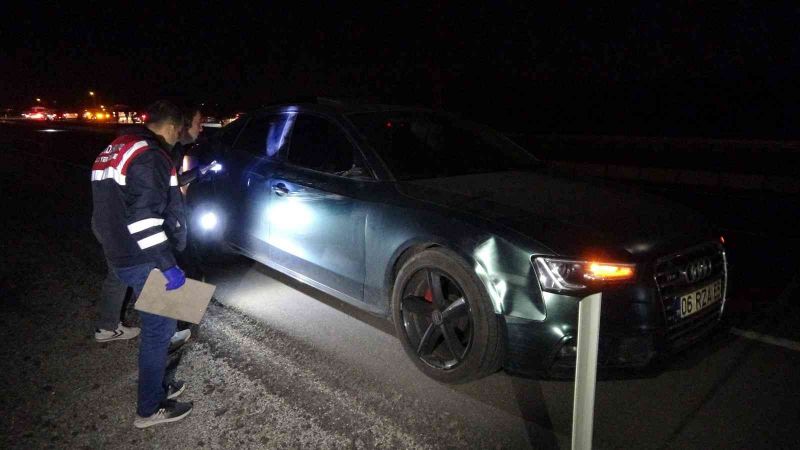 Milli güreşçi Kayaalp yolun karşısına geçen yayaya çarptı: 1 ölü