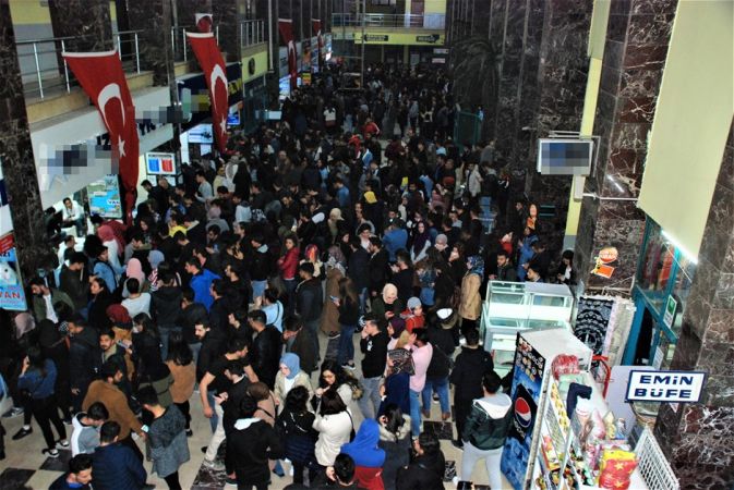 Haberi duyan oraya koştu! Uzun kuruklar oluştu