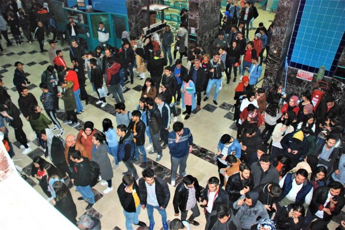 Haberi duyan oraya koştu! Uzun kuruklar oluştu