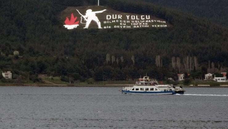 Feribot seferlerine fırtına engeli