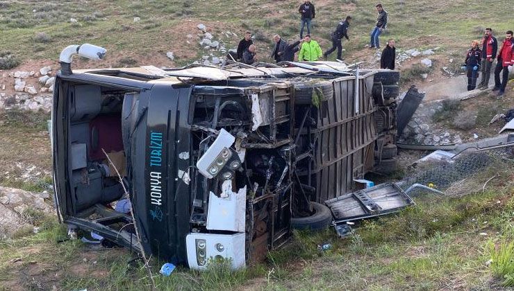 Niğde’de öğrencileri taşıyan otobüs devrildi! 3 ölü 41 yaralı