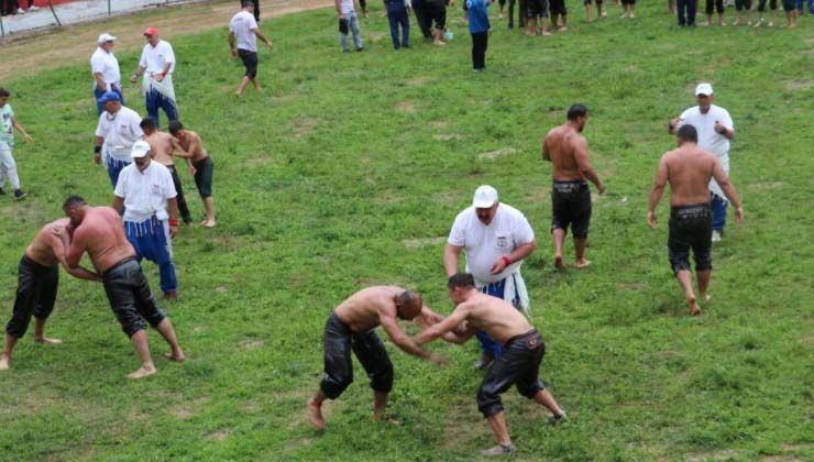 Havza Kırkpınar Yağlı Güreşleri’ni Recep Kara kazandı