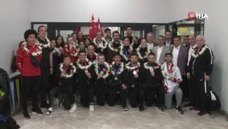 Avrupa Şampiyonu olan Tekvando Milli Takımı coşkuyla karşılandı