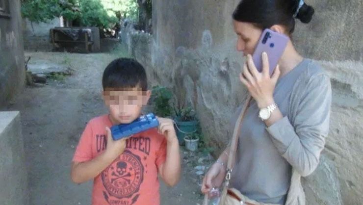 11 yaşındaki Tunahan ve annesi silahlı kavganın ortasında kaldı! Çenesinden yaralandı…