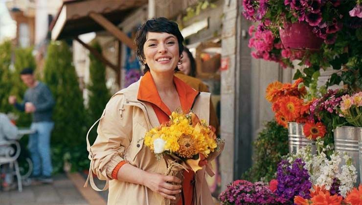 Ezgi Mola’ya para cezası