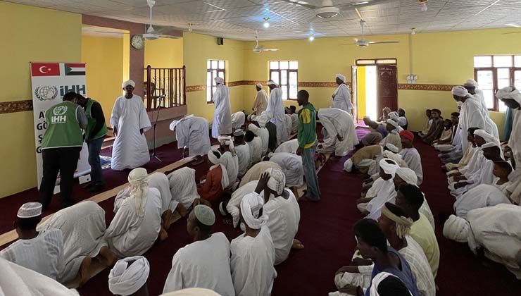 İHH Sudan’da cami inşa etti