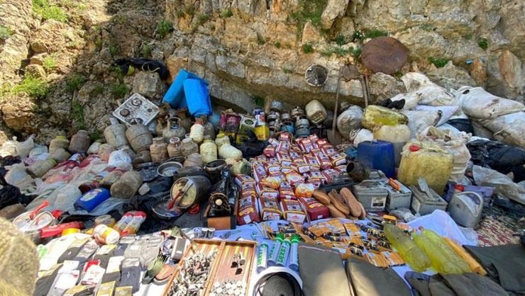 ‘Eren Abluka-7’ operasyonlarında 5 tonun üzerinde yaşam malzemesi ele geçirildi