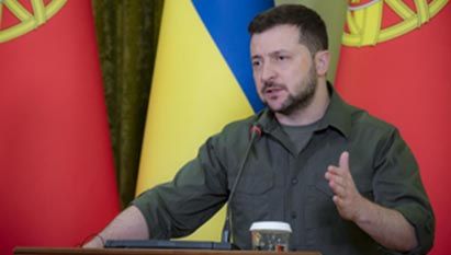 Ukrayna Devlet Başkanı Zelenskiy’den kıtlık açıklaması: 22 milyon ton tahıl depolarda bekletiliyor