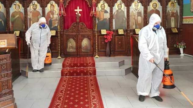 Sadece camiler değil, kiliseler de dezenfekte edildi