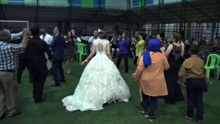 Kır düğünü hayali kuran çifte halı saha şoku!