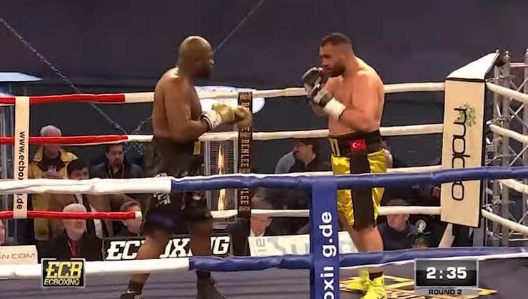 Ali Eren Demirezen Kevin Johnson boks maçını kim kazandı? Özet izle