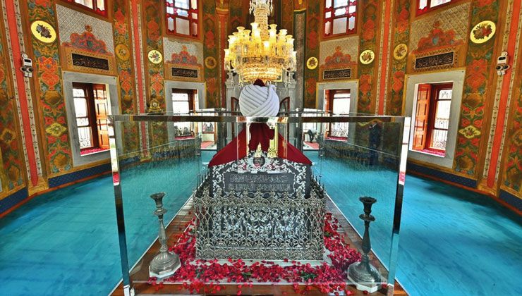 Fatih Sultan Mehmet Han kabri başında anıldı