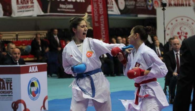Karatede milli takımdan tarihi başarı