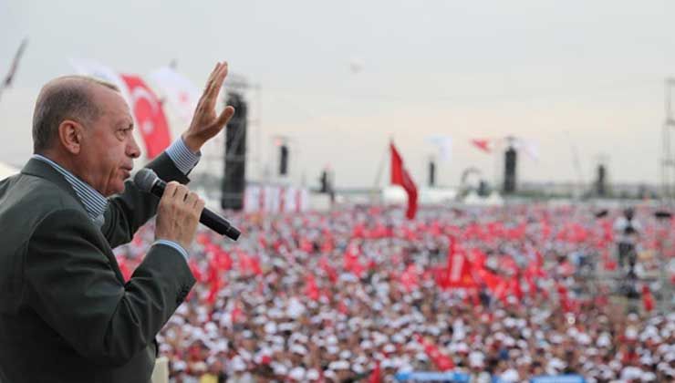 Erdoğan’dan ‘kaçacak’ iddialarına cevap: Neymiş kaçacakmışım! İşte Erdoğan burada, ölümüne burada