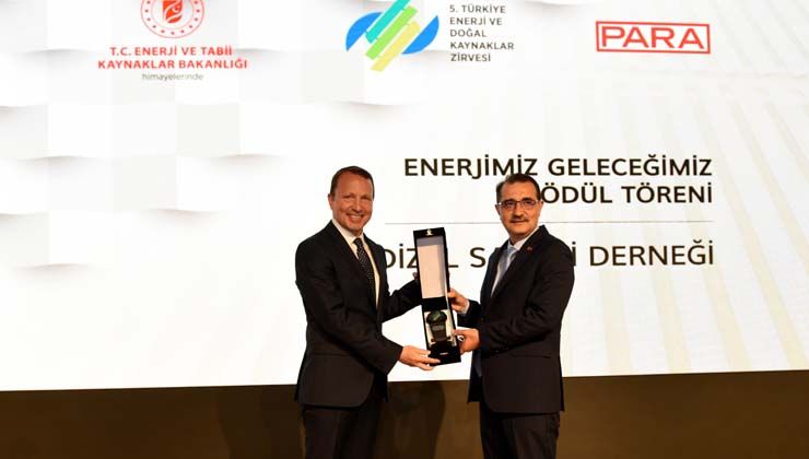 Biyodizel Sanayi Derneği ve Petrol Ofisi, “Suyun Geleceği İçin Dönüşüm Başladı” projesi ile ödül aldılar