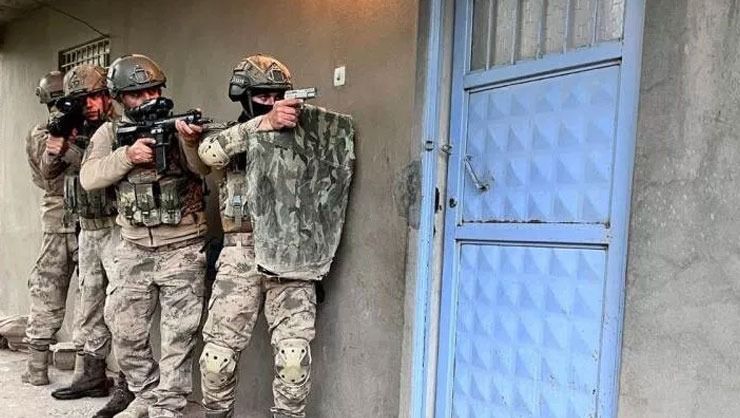 PKK’ya operasyon! 12 kişi gözaltına alındı