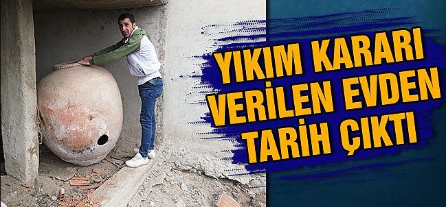 Depremde hasar gören evden 700 yıllık küp çıktı