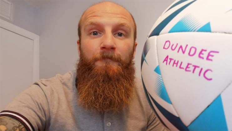 İskoçya’da şut çekti Hollanda sahiline gitti