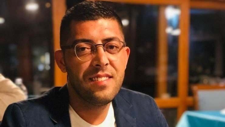 Yol kenarında oturan Ercan Öztürk bıçaklanarak öldürüldü