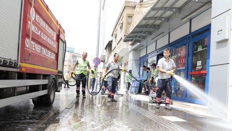 Gökten çamur yağdı Nevşehir’de kaldırım ve caddeler yıkandı