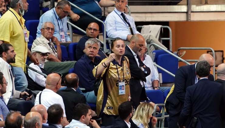 Fenerbahçe’nin iki üyesi Şükrü Selman Akbulutlu ve Mahmut Aslan Baysal ihraç edildi