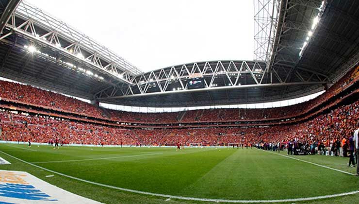 Galatasaray’da stadın adı değişiyor! Yeni ismi taraftarları havalara uçuracak