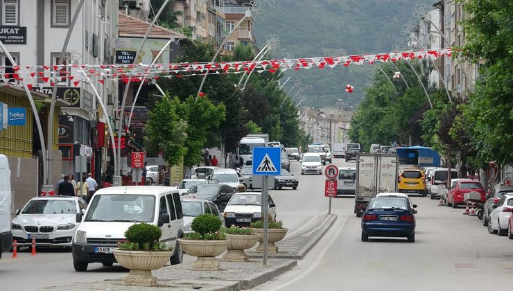 Türkiye beşik gibi! Van ve Tokat’ta deprem