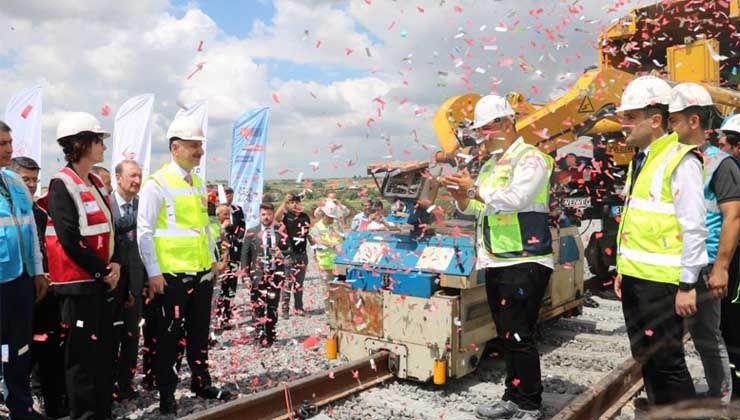 İstanbul-Edirne arası 3,5 saatten 1 saat 35 dakikaya düşecek