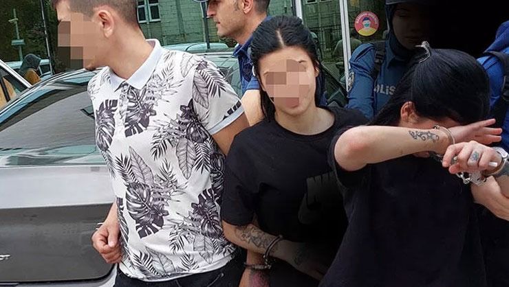 İki sevgilinin akılalmaz planı! Alıcı gibi buluştular