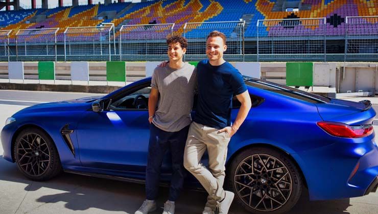 Kerem Bürsin ve Cem Bölükbaşı’ndan BMW M’in 50. yılına özel BMW M8 Competition Coupé performansı