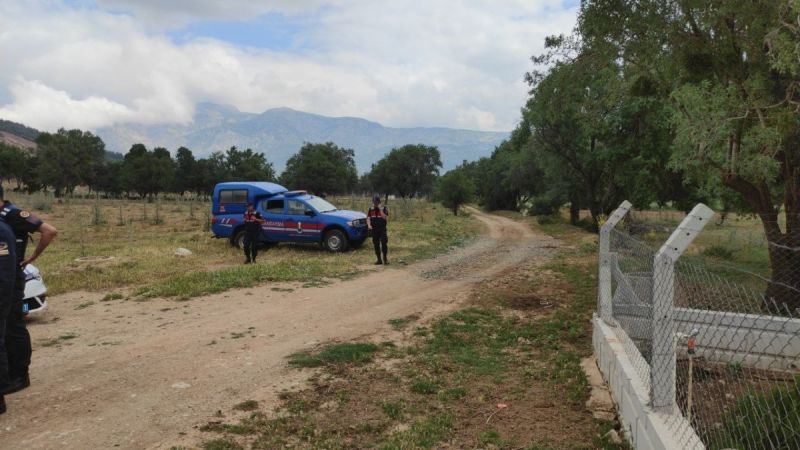 Araçları ormanlık alanda bulundu, 4 gündür kayıplar: 2 genç sırra kadem bastı