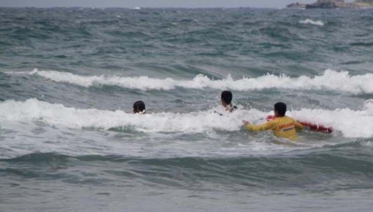 Denize giren Mustafa Berk boğularak hayatını kaybetti