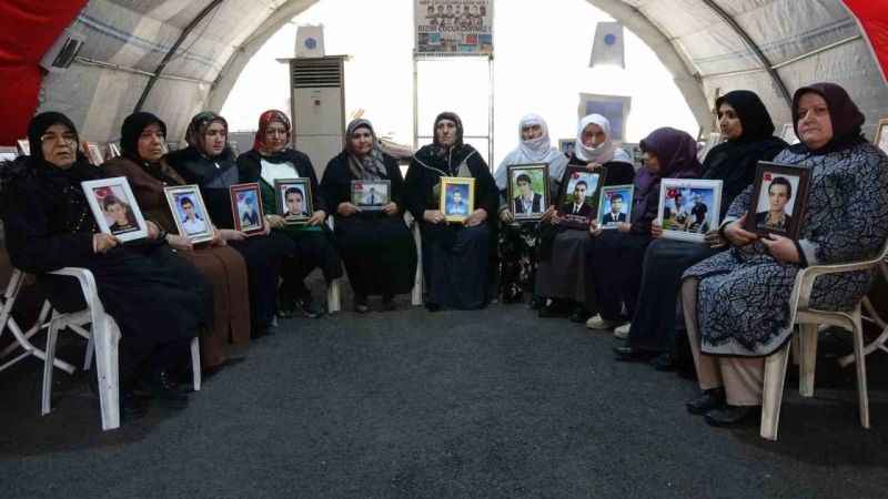 Diyarbakır annelerinin evlat nöbeti bin 614. gününde