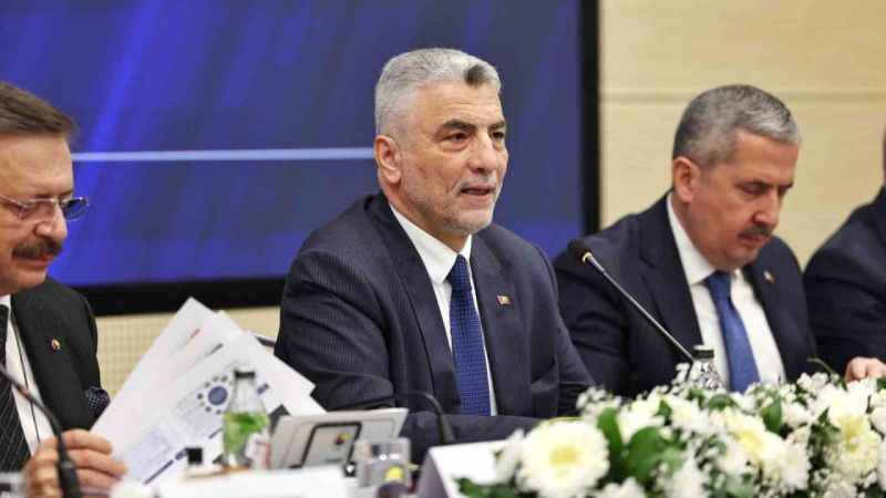 Bakan Bolat’tan dampingli ihracat yapan ülkelere mesaj: “Uysal koyun konumunda değiliz”