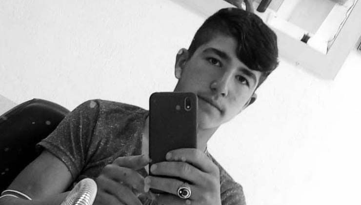 Uşak’ta tırın çarptığı Samet Akçam hastanede hayatını kaybetti