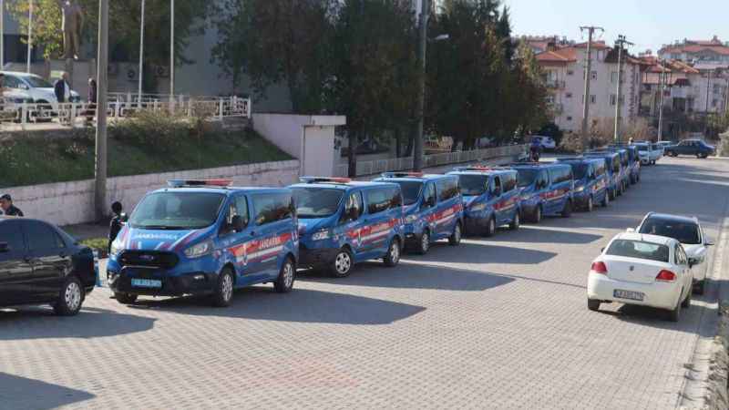 Piyasayı 55 milyon lira dolandırmışlar