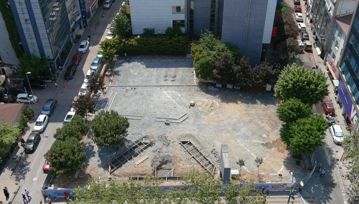 Kağıthane’deki Emniyetevleri’ndeki Büyükdere Caddesi’nin parkı yenileniyor