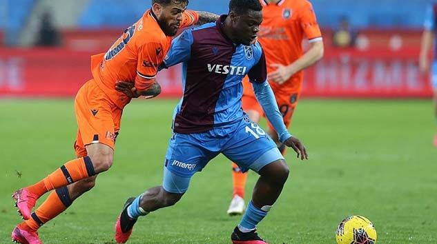 Trabzonspor Başakşehir’le berabere kaldı liderliğini sürdürdü