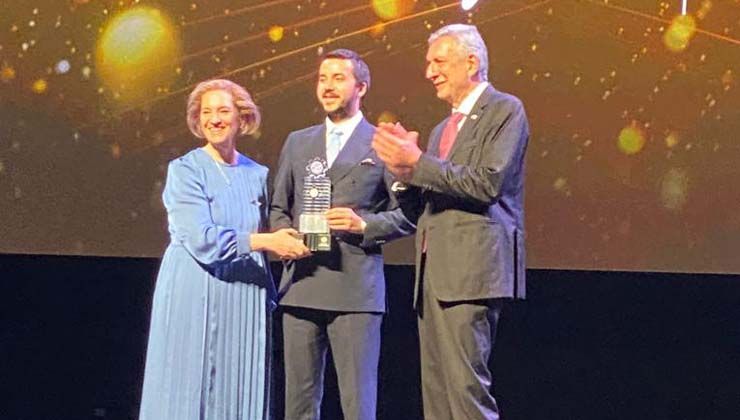 Doğanlar Mobilya Grubu’na anlamlı plaket