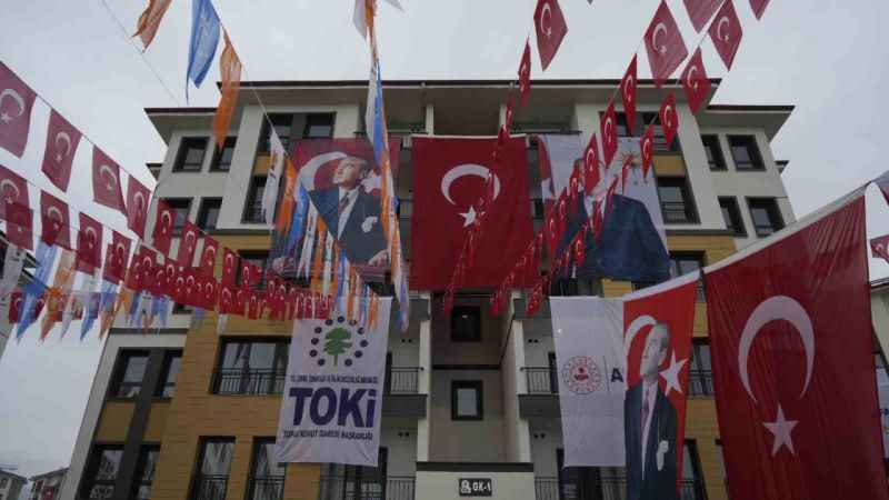 Gaziantep’te depremzedelerin kura heyecanı