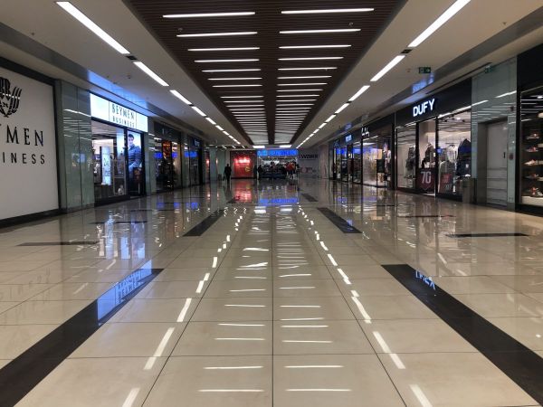 Koronavirüs, AVM’leri fena vurdu! Boş kaldılar