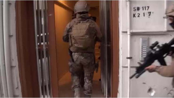 Terör örgütü lehine slogan atan 9 kişi operasyonla yakalandı