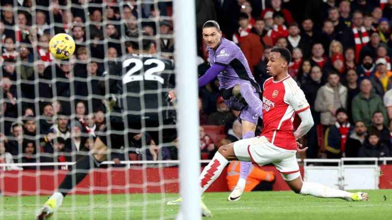 Arsenal evinde lider Liverpool’u 3-1 ile geçti