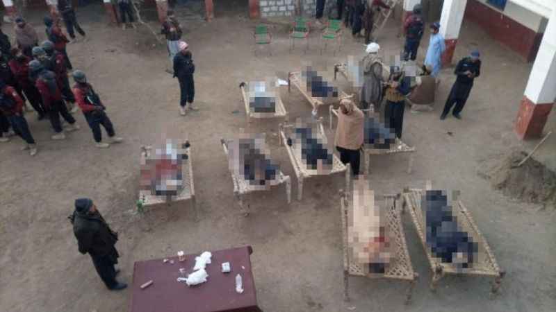 Pakistan’da karakola saldırı: 10 ölü, 6 yaralı