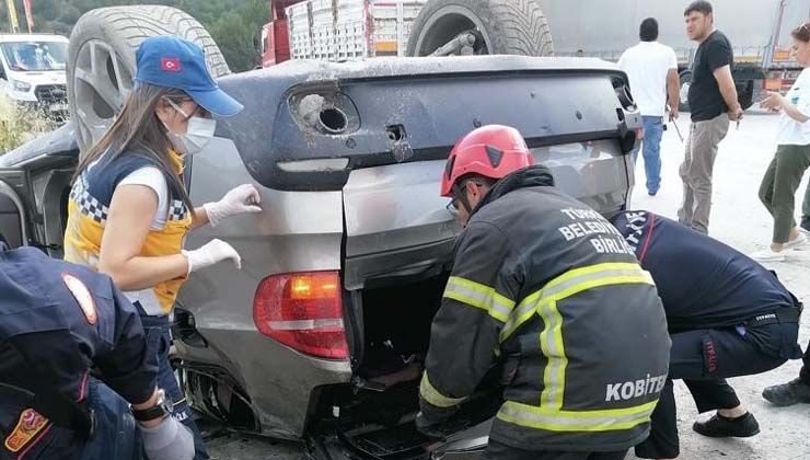 Bulgar aile Kütahya’da kaza yaptı: 1 kişi öldü, 3 kişi yaralandı