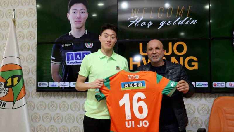 Alanyaspor Güney Koreli forvet Hwang’ı kadrosuna kattı Alanyaspor Güney Koreli forvet Hwang’ı kadrosuna kattı