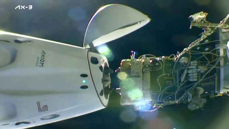 Astronot Gezeravcı’yı taşıyan Dragon kapsülü ISS’ten ayrıldı