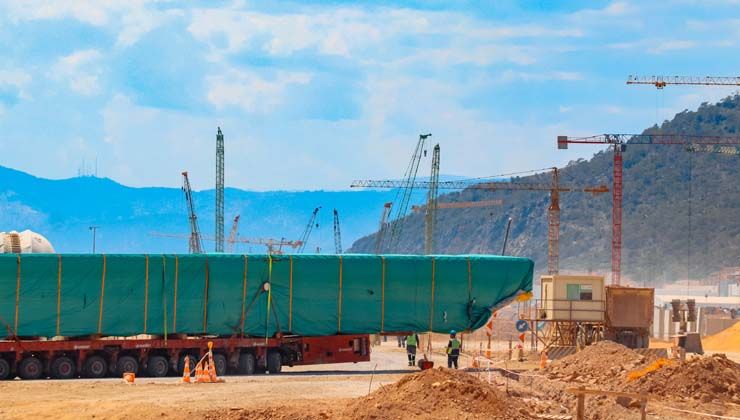 Akkuyu NGS’nin 1’inci ünitesinde kullanılacak Polar Vinç inşaat sahasına ulaştı