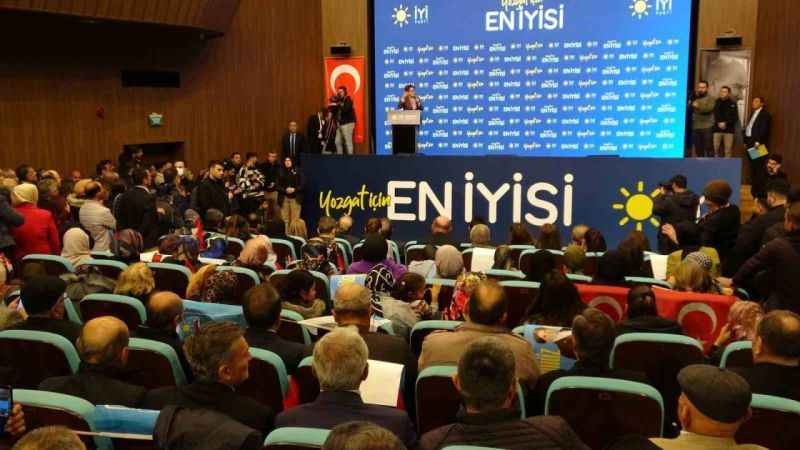 İYİ Parti Genel Başkanı Akşener: "En düşük emekli maaşı asgari ücret kadar olmalıdır"