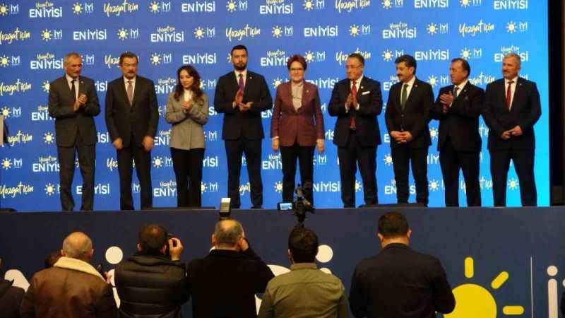İYİ Parti Genel Başkanı Akşener: "En düşük emekli maaşı asgari ücret kadar olmalıdır"